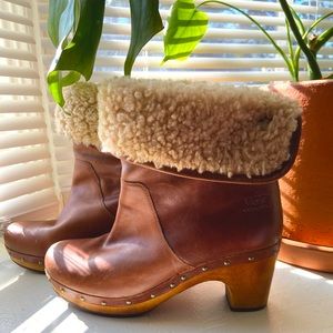 UGG Women's Lynnea Shearling Leather Ankle Clog Boots (Cognac Color) SZ 7
